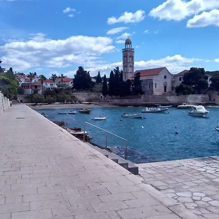 Apartman Nora * Hvar Town