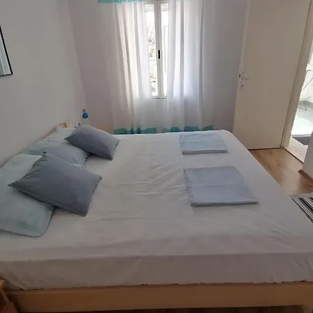 Apartman Nora 公寓 赫瓦尔