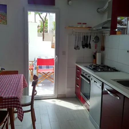 Apartman Nora 赫瓦尔